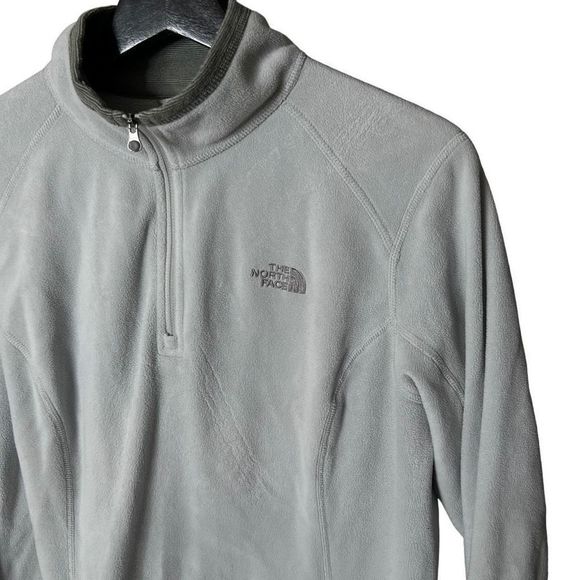 The North Face Womens 1/4 Zip Fleece Pullover Medium - Picture 2 of 3